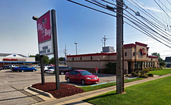 Big Boy Restaurants (Elias Brothers, Elias Bros) - Warren - 11587 12 Mile Rd (newer photo)